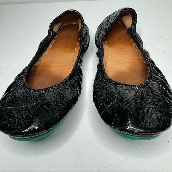 Tieks flats size 8 - Picture 4 of 9